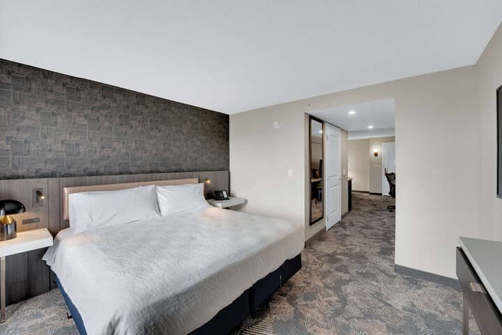 Room 4 of 45