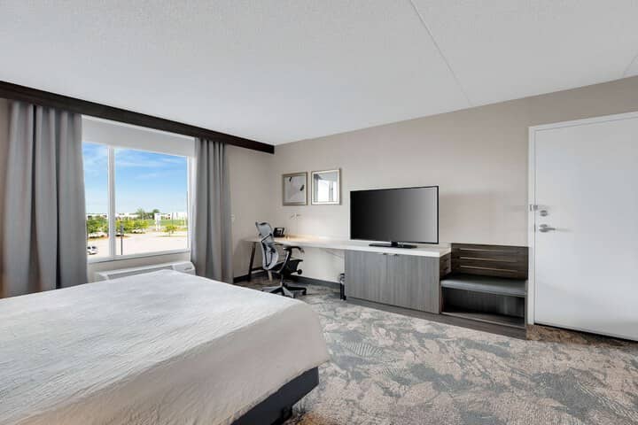 Room 10 of 45